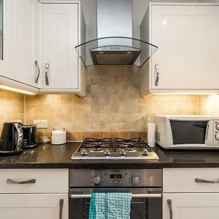 New 2Bd Flat Heart Of Battersea - Close To Station London Exterior photo